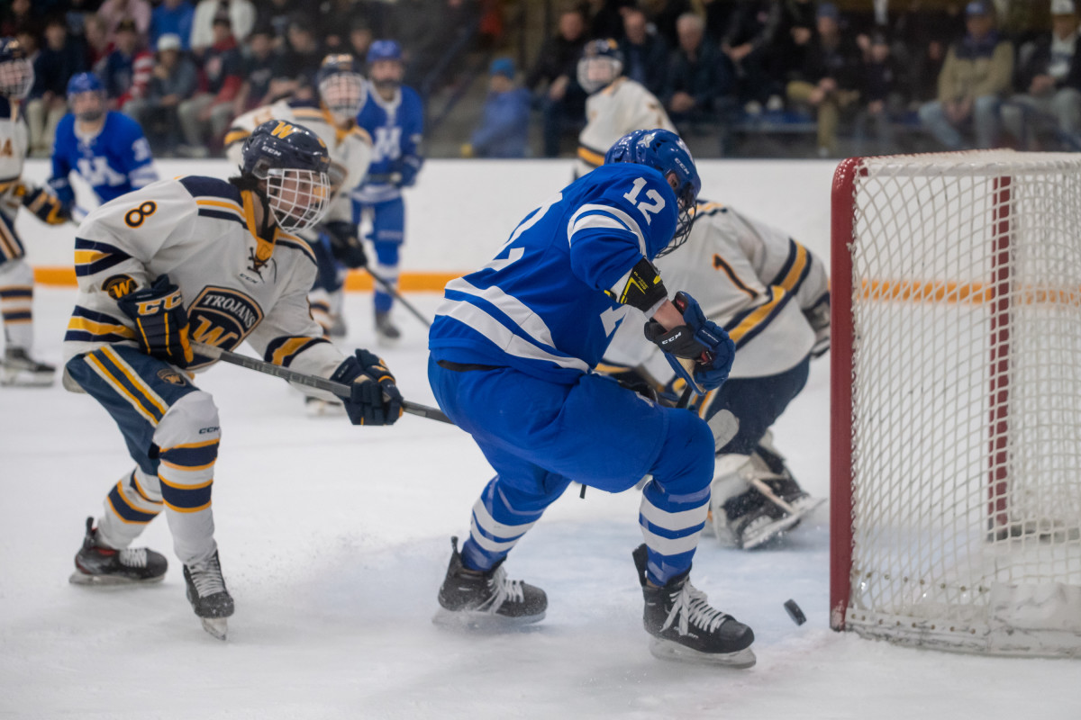 Minnetonka vs Wayzata Feb2-23 Earl Ebensteiner51